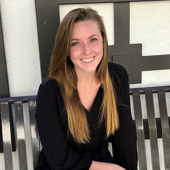 Meet your Posher, Emily - Picture 1 of 1